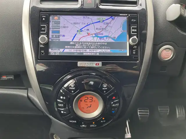 日産 マーチ ニスモS 静岡県 2017(平29)年 9.2万km ブリリアントホワイトパール (株)IDOMが運営する【じしゃロン焼津店】の自社ローン専用車両になります。こちらは現金またはオートローンご利用時の価格です。自社ローンご希望の方は別途その旨お申付け下さい /純正ＳＤナビ/（フルセグＴＶ/Ｂｌｕｅｔｏｏｔｈ接続/ＣＤ/ＤＶＤ/ミュージックサーバー）/バックカメラ/ＥＴＣ/プッシュスタート＆スマートキー/ＨＩＤヘッドライト/オートライト/ヨコハマ　アドバンネオバ　AD08R