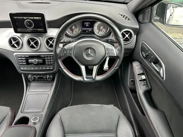 メルセデス・ベンツ ＧＬＡ２５０ 4マチック スポーツ 石川県 2014(平26)年 4.1万km コスモスブラック 4WD/純正ナビ/　Bluetooth・AM/FM・CD・USB/フルセグTV/バックカメラ/ETC/前後ドライブレコーダー/アダプティブクルーズコントロール/ブラインドスポットモニター/パワーシート（D席）/シートヒーター（D+N席）/シートメモリー/アンチロック・ブレーキ・システム/衝突被害軽減システム/横滑り防止装置/前後コーナーセンサー/盗難防止装置/パーキングアシスト/アイドリングストップ/エアバッグ（W+サイド）/カーテンエアバッグ/純正アルミホイール