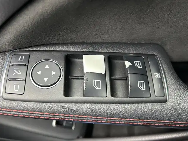 メルセデス・ベンツ ＧＬＡ２５０ 4マチック スポーツ 石川県 2014(平26)年 4.1万km コスモスブラック 4WD/純正ナビ/　Bluetooth・AM/FM・CD・USB/フルセグTV/バックカメラ/ETC/前後ドライブレコーダー/アダプティブクルーズコントロール/ブラインドスポットモニター/パワーシート（D席）/シートヒーター（D+N席）/シートメモリー/アンチロック・ブレーキ・システム/衝突被害軽減システム/横滑り防止装置/前後コーナーセンサー/盗難防止装置/パーキングアシスト/アイドリングストップ/エアバッグ（W+サイド）/カーテンエアバッグ/純正アルミホイール