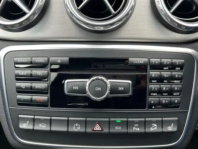 メルセデス・ベンツ ＧＬＡ２５０ 4マチック スポーツ 石川県 2014(平26)年 4.1万km コスモスブラック 4WD/純正ナビ/　Bluetooth・AM/FM・CD・USB/フルセグTV/バックカメラ/ETC/前後ドライブレコーダー/アダプティブクルーズコントロール/ブラインドスポットモニター/パワーシート（D席）/シートヒーター（D+N席）/シートメモリー/アンチロック・ブレーキ・システム/衝突被害軽減システム/横滑り防止装置/前後コーナーセンサー/盗難防止装置/パーキングアシスト/アイドリングストップ/エアバッグ（W+サイド）/カーテンエアバッグ/純正アルミホイール