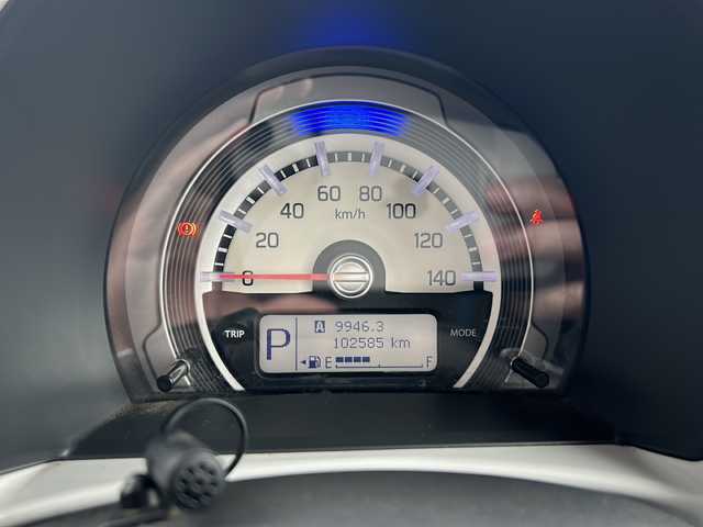 スズキ ハスラー G 静岡県 2014(平26)年 10.3万km サマーブルーM 社外ナビ/・CD/DVD/・MSV/SD/・FM/AM/・フルセグTV/・Bluetooth/・iPod/・USB/主要装備/・運転席シートヒーター/・スタッドレスタイヤ（ホワイトレター）/・ルーフキャリア/・レーダーブレーキサポート/・アイドリングストップ/・横滑り防止装置/・オートライト/・社外フューエルリッド/・プッシュスタート