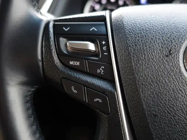 トヨタ アルファード X 山形県 2022(令4)年 6.8万km グラファイトM 4WD/衝突被害軽減システム/純正ディスプレイオーディオ/　　【BT USB Miracast AM/FM】/バックカメラ/両側パワースライドドア/レーダークルーズコントロール/LEDオートヘッドライト/純正16インチアルミホイール/アイドリングストップ/ステアリングスイッチ/MTモード付AT/電動格納ウィンカーミラー/フォグランプ/スマートキー/ETC