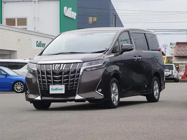 トヨタ アルファード X 山形県 2022(令4)年 6.8万km グラファイトM 4WD/衝突被害軽減システム/純正ディスプレイオーディオ/　　【BT USB Miracast AM/FM】/バックカメラ/両側パワースライドドア/レーダークルーズコントロール/LEDオートヘッドライト/純正16インチアルミホイール/アイドリングストップ/ステアリングスイッチ/MTモード付AT/電動格納ウィンカーミラー/フォグランプ/スマートキー/ETC