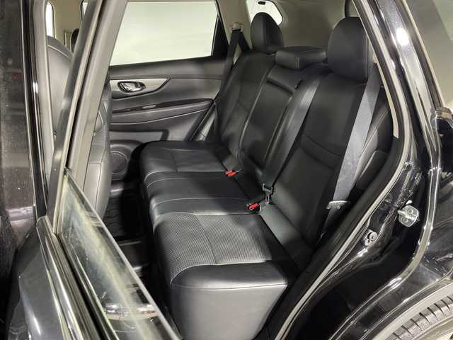 日産 エクストレイル 20X エマージェンシーブレーキ 神奈川県 2016(平28)年 5万km ダイヤモンドブラック エマージェンシーブレーキ/純正7型ナビ【MP315D-W】/・BT/フルセグTV/CD/DVD/SD/AUX/カプロンシート/シートヒーター(D/N)/アイドリングストップ機能/ECOモード/ドライブレコーダー/ETC/革巻きステアリング/ステアリングスイッチ/シートリフター/LEDヘッドライト/フォグランプ/電動格納ミラー/ウィンカーミラー/コーナーセンサー/ルーフレール/純正フロアマット/純正17インチアルミホイール/純正ドアバイザー