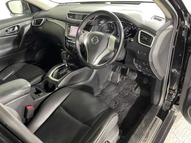 日産 エクストレイル 20X エマージェンシーブレーキ 神奈川県 2016(平28)年 5万km ダイヤモンドブラック エマージェンシーブレーキ/純正7型ナビ【MP315D-W】/・BT/フルセグTV/CD/DVD/SD/AUX/カプロンシート/シートヒーター(D/N)/アイドリングストップ機能/ECOモード/ドライブレコーダー/ETC/革巻きステアリング/ステアリングスイッチ/シートリフター/LEDヘッドライト/フォグランプ/電動格納ミラー/ウィンカーミラー/コーナーセンサー/ルーフレール/純正フロアマット/純正17インチアルミホイール/純正ドアバイザー