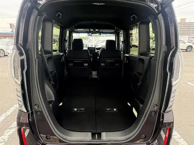ホンダ Ｎ ＢＯＸ カスタム L 徳島県 2021(令3)年 2.7万km プレミアムベルベットパープル・パール 社外ナビゲーション　/（フルセグ/CD/DVD/SD/Bluetooth）/バックモニター　/社外ドライブレコーダー　/ホンダセンシング/・アダプティブ・クルーズ・コントロール（ACC）/・車線維持支援システム（LKAS）/・衝突軽減ブレーキ（CMBS）/・誤発進抑制機能（前進）/・歩行者事故低減ステアリング/・路外逸脱抑制機能/・先行車発進お知らせ機能/・標識認識機能/・オートハイビーム/・誤発進抑制機能（後進）/片側パワースライドドア　/トラクションコントロール　/ＬＥＤヘッドライト　/ＬＥＤフォグランプ　/ステアリングリモコン/ウィンカーミラー　/リヤワイパー/プッシュスタート　/スマートキー/カーテンエアバック/純正フロアマット