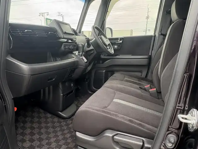 ホンダ Ｎ ＢＯＸ カスタム L 徳島県 2021(令3)年 2.7万km プレミアムベルベットパープル・パール 社外ナビゲーション　/（フルセグ/CD/DVD/SD/Bluetooth）/バックモニター　/社外ドライブレコーダー　/ホンダセンシング/・アダプティブ・クルーズ・コントロール（ACC）/・車線維持支援システム（LKAS）/・衝突軽減ブレーキ（CMBS）/・誤発進抑制機能（前進）/・歩行者事故低減ステアリング/・路外逸脱抑制機能/・先行車発進お知らせ機能/・標識認識機能/・オートハイビーム/・誤発進抑制機能（後進）/片側パワースライドドア　/トラクションコントロール　/ＬＥＤヘッドライト　/ＬＥＤフォグランプ　/ステアリングリモコン/ウィンカーミラー　/リヤワイパー/プッシュスタート　/スマートキー/カーテンエアバック/純正フロアマット
