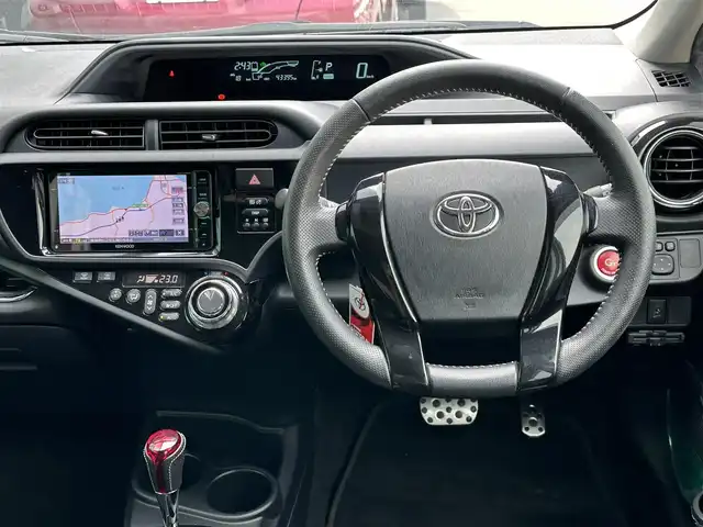 トヨタ アクア G G’s 島根県 2014(平26)年 4.4万km ライムホワイトパールクリスタルシャイン 社外ナビ/CD/DVD/DTV/Bluetooth/スマートキー/プッシュスタート /LEDオートライト/Gs専用アルミホイール/Gs専用シート/ETC/ドアバイザー