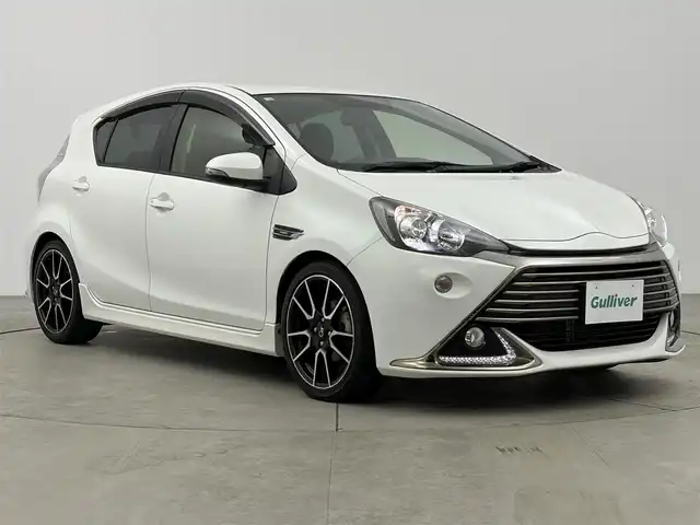 トヨタ アクア G G’s 千葉県 2014(平26)年 4.4万km ライムホワイトパールクリスタルシャイン 社外ナビ/CD/DVD/DTV/Bluetooth/スマートキー/プッシュスタート /LEDオートライト/Gs専用アルミホイール/Gs専用シート/ETC/ドアバイザー