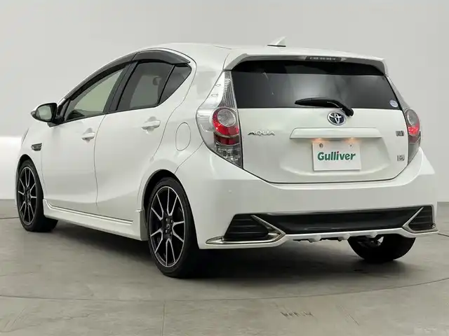 トヨタ アクア G G’s 千葉県 2014(平26)年 4.4万km ライムホワイトパールクリスタルシャイン 社外ナビ/CD/DVD/DTV/Bluetooth/スマートキー/プッシュスタート /LEDオートライト/Gs専用アルミホイール/Gs専用シート/ETC/ドアバイザー