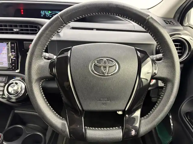 トヨタ アクア G G’s 千葉県 2014(平26)年 4.4万km ライムホワイトパールクリスタルシャイン 社外ナビ/CD/DVD/DTV/Bluetooth/スマートキー/プッシュスタート /LEDオートライト/Gs専用アルミホイール/Gs専用シート/ETC/ドアバイザー