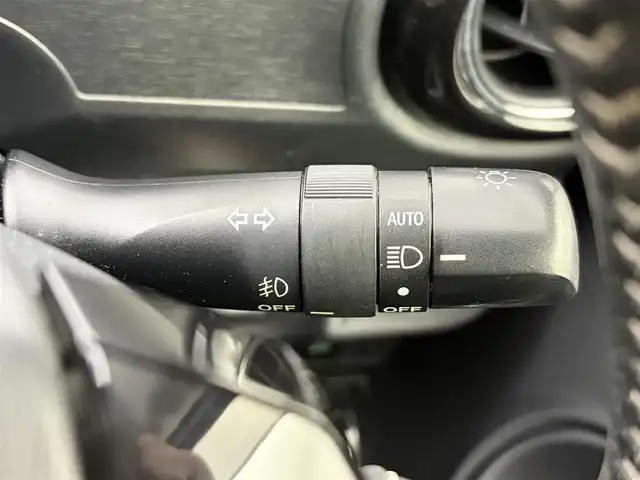 トヨタ アクア G G’s 千葉県 2014(平26)年 4.4万km ライムホワイトパールクリスタルシャイン 社外ナビ/CD/DVD/DTV/Bluetooth/スマートキー/プッシュスタート /LEDオートライト/Gs専用アルミホイール/Gs専用シート/ETC/ドアバイザー