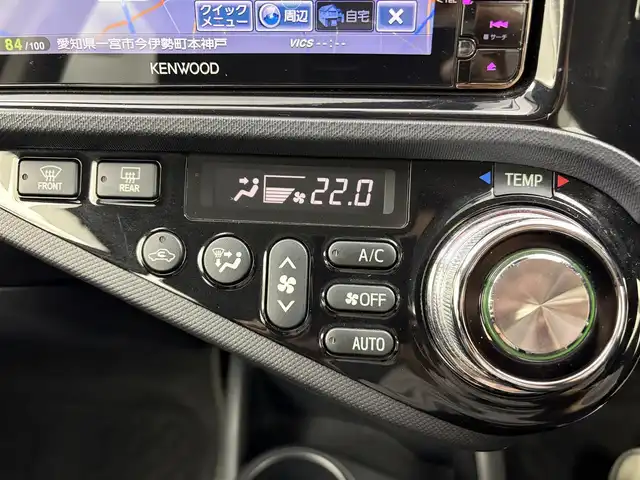 トヨタ アクア G G’s 千葉県 2014(平26)年 4.4万km ライムホワイトパールクリスタルシャイン 社外ナビ/CD/DVD/DTV/Bluetooth/スマートキー/プッシュスタート /LEDオートライト/Gs専用アルミホイール/Gs専用シート/ETC/ドアバイザー