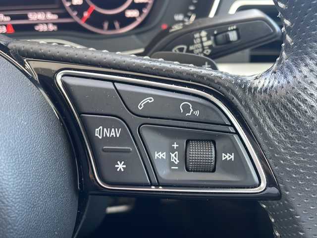 アウディ Ａ５ SB2．0TFSI Q スポーツ 鳥取県 2018(平30)年 2.2万km グレイシアホワイトメタリック ディーラー車/Sラインパッケージ/スマートキーx2個/バーチャルコックピット/全方位カメラ/ハーフレザーシート/パワーテールゲート/プリクラッシュセーフティ/レーンデパーチャーアラート/ブラインドスポットモニタリング/レーダークルーズコントロール/ドライブレコーダー/パーキングアシスト/インテリジェンスソナー/マトリックスLEDライト/マルチメディアインターフェイス/フルセグ・Bluetooth・DVD/前席パワーシート/３ゾーンエアコン/オートワイパー/オートライト/ビルトインETC/保証書・取説