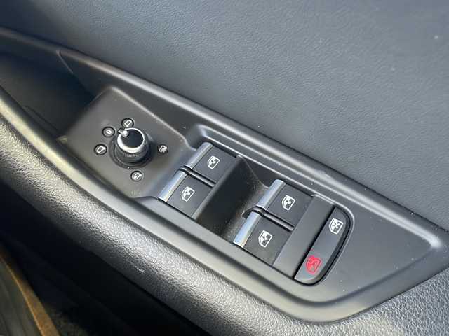 アウディ Ａ５ SB2．0TFSI Q スポーツ 鳥取県 2018(平30)年 2.2万km グレイシアホワイトメタリック ディーラー車/Sラインパッケージ/スマートキーx2個/バーチャルコックピット/全方位カメラ/ハーフレザーシート/パワーテールゲート/プリクラッシュセーフティ/レーンデパーチャーアラート/ブラインドスポットモニタリング/レーダークルーズコントロール/ドライブレコーダー/パーキングアシスト/インテリジェンスソナー/マトリックスLEDライト/マルチメディアインターフェイス/フルセグ・Bluetooth・DVD/前席パワーシート/３ゾーンエアコン/オートワイパー/オートライト/ビルトインETC/保証書・取説