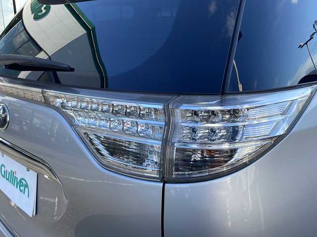 トヨタ エスティマ アエラス プレミアムエディション 新潟県 2013(平25)年 8万km シルバーM 9インチSDナビ/（DTV/DVD/Bluetooth）/11.2インチフリップダウン/バックカメラ/ビルドインETC/クルーズコントロール/ドラレコ/黒ハーフレザー/オットマン/両側パワースライドドア/HIDヘッドライト/フォグランプ/ウィンカーミラー/電格ミラー/ドアバイザー/モデリスタエアロ/ウェッズアルミホイール/社外マフラー