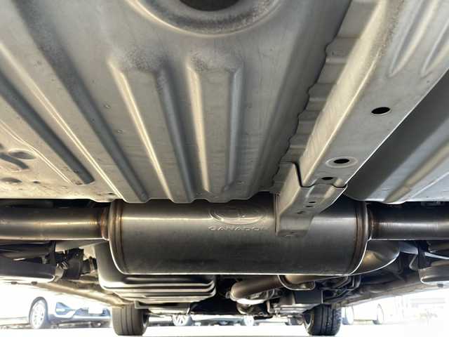 トヨタ エスティマ アエラス プレミアムエディション 新潟県 2013(平25)年 8万km シルバーM 9インチSDナビ/（DTV/DVD/Bluetooth）/11.2インチフリップダウン/バックカメラ/ビルドインETC/クルーズコントロール/ドラレコ/黒ハーフレザー/オットマン/両側パワースライドドア/HIDヘッドライト/フォグランプ/ウィンカーミラー/電格ミラー/ドアバイザー/モデリスタエアロ/ウェッズアルミホイール/社外マフラー