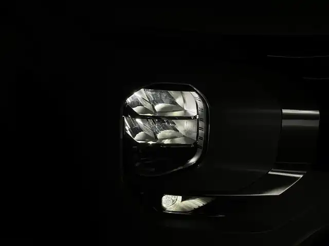 三菱 アウトランダー ＰＨＥＶ P 群馬県 2022(令4)年 4.1万km ホワイトダイヤモンド BOSEサウンド/＝＝＝＝＝/純正スマホ連動ナビ（12.3インチHDディスプレイ）/・フルセグTV/Bluetooth/AppleCarPlay/AndroidAuto/・アラウンドマルチモニター/・ビルトインETC2.0/・電動ゲート/・レザーシート/・シートヒーター（D/N）（セカンドシート）/・パワーシート（D/N）（メモリー付）/・マイパイロット（アダプティブクルーズコントロールシステム）/・ワイヤレス充電/・純正２０インチAW/・前後コーナーセンサー/・ステアリングヒーター/リモコン/・アダプティブLEDヘッドライト（光軸自動調整機能付）/・LEDフロントフォグ/・HUDディスプレイ/・e-Assist（衝突被害軽減ブレーキシステム）/・踏み間違い防止アシスト/・車線逸脱警報システム/・ふらつき警報/・前方衝突予測警報/・標識認識システム/・後側方衝突被害防止支援システム/・後側方/後退時車両検知警報システム/＝＝＝＝＝/純正１２．３インチナビ　全方位カメラ　レザーシート　シートヒーター　パワーシート　マイパイロット　ｅ－Ａｓｓｉｓｔ　ビルトインＥＴＣ２．０　前後ドラレコ　電動ゲート　ＢＯＳＥ　７人乗り　４ＷＤ　禁煙車