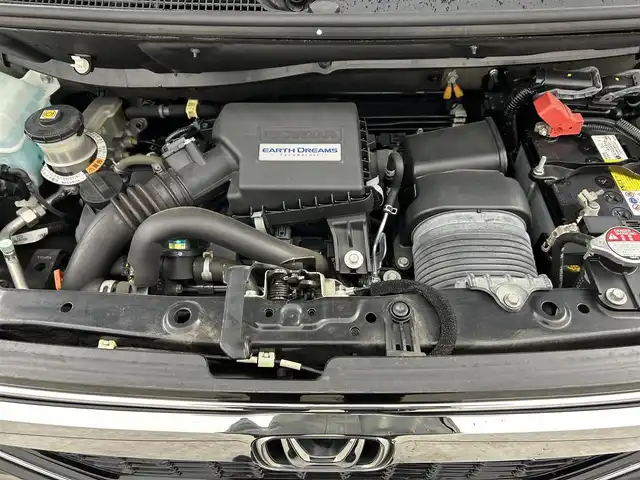 ホンダ Ｎ ＢＯＸ カスタム G L ターボ ホンダセンシング 千葉県 2019(令1)年 6.8万km クリスタルブラックパール 禁煙車/ホンダセンシング/・衝突軽減ブレーキ〈CMBS〉/・誤発進抑制機能/・歩行者事故低減ステアリング/・先行車発進お知らせ機能/・標識認識機能/・路外逸脱抑制機能/・ACC〈アダプティブ・クルーズ・コントロール〉/・LKAS〈車線維持支援システム〉/・後方誤発進抑制機能/・オートハイビーム/純正メモリナビ/　CD/DVD/BT/フルセグTV/両側パワースライドドア/バックカメラ/ビルトインETC/パドルシフト/プッシュスタート&スマートキー/革巻きステアリング/ステアリングスイッチ/LEDヘッドライト/フォイグライト