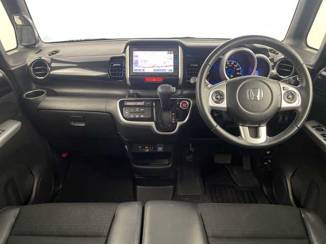 ホンダ Ｎ ＢＯＸ カスタム G ターボ Lパッケージ 埼玉県 2016(平28)年 4.2万km プレミアムホワイトパールⅡ 純正ナビ　/　　（CD/AM/FM/TV/SD/BT)/バックカメラ　/ドライブレコーダー　/両側電動スライドドア　/クルーズコントロール　/衝突軽減システム/パドルシフト　/ビルトインＥＴＣ　/ＥＣＯＮ　/純正アルミホイール　/純正フロアマット　/ドアバイザー　/ウインカーミラー