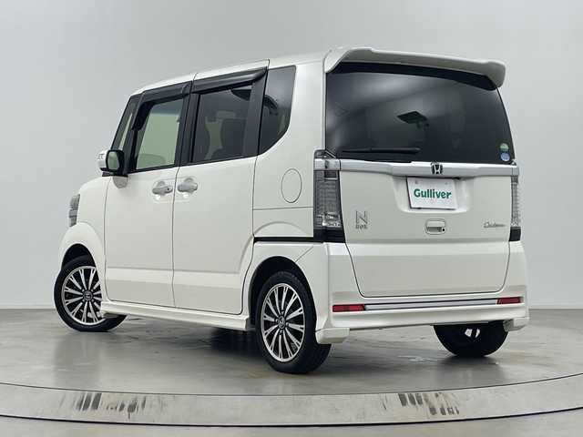 ホンダ Ｎ ＢＯＸ カスタム G ターボ Lパッケージ 埼玉県 2016(平28)年 4.2万km プレミアムホワイトパールⅡ 純正ナビ　/　　（CD/AM/FM/TV/SD/BT)/バックカメラ　/ドライブレコーダー　/両側電動スライドドア　/クルーズコントロール　/衝突軽減システム/パドルシフト　/ビルトインＥＴＣ　/ＥＣＯＮ　/純正アルミホイール　/純正フロアマット　/ドアバイザー　/ウインカーミラー