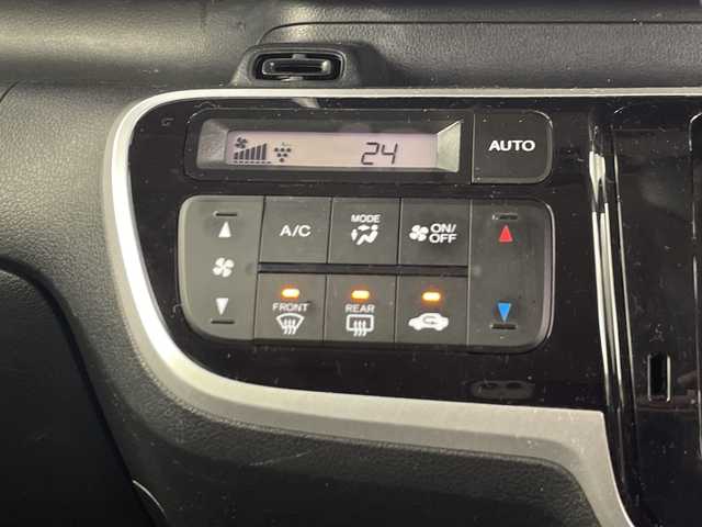 ホンダ Ｎ ＢＯＸ カスタム G ターボ Lパッケージ 埼玉県 2016(平28)年 4.2万km プレミアムホワイトパールⅡ 純正ナビ　/　　（CD/AM/FM/TV/SD/BT)/バックカメラ　/ドライブレコーダー　/両側電動スライドドア　/クルーズコントロール　/衝突軽減システム/パドルシフト　/ビルトインＥＴＣ　/ＥＣＯＮ　/純正アルミホイール　/純正フロアマット　/ドアバイザー　/ウインカーミラー