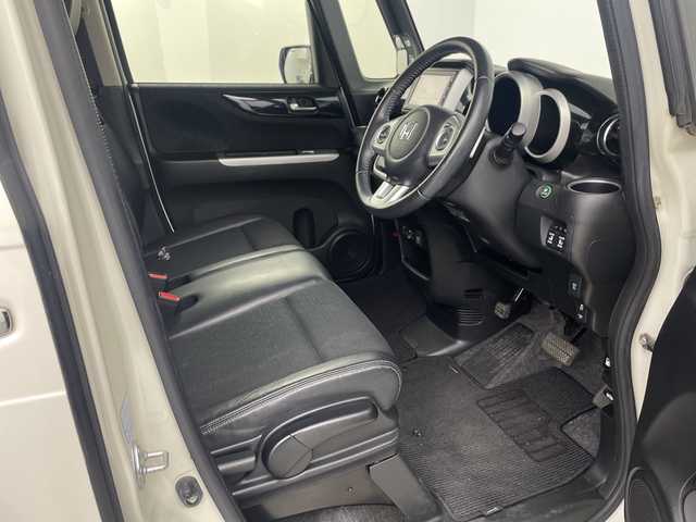 ホンダ Ｎ ＢＯＸ カスタム G ターボ Lパッケージ 埼玉県 2016(平28)年 4.2万km プレミアムホワイトパールⅡ 純正ナビ　/　　（CD/AM/FM/TV/SD/BT)/バックカメラ　/ドライブレコーダー　/両側電動スライドドア　/クルーズコントロール　/衝突軽減システム/パドルシフト　/ビルトインＥＴＣ　/ＥＣＯＮ　/純正アルミホイール　/純正フロアマット　/ドアバイザー　/ウインカーミラー