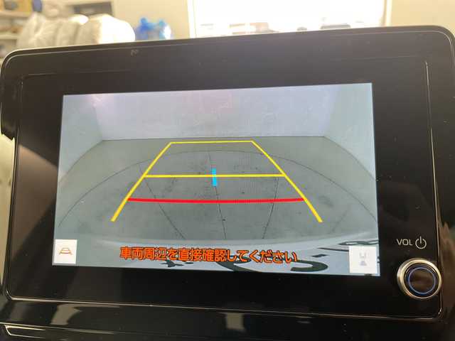 トヨタ シエンタ ハイブリッド G 道央・札幌 2024(令6)年 1.7万km ホワイトパールクリスタルシャイン ・４ＷＤ　/寒冷地仕様/・純正ディスプレイオーディオ（フルセグ//・TV/USB/Miracast/AppleCarPlay/・AndroidAuto/BT/・トヨタセーフティーセンス　/・プリクラッシュセーフティー　/・レーダークルーズコントロール　/・レーンディパチャーアラート　/・ＬＥＤヘッドライト　/・オートハイビーム　/・インナーミラー型ドライブレコーダー/・バックカメラ/・AC100V/・ステアリングスイッチアイサー/・ワイパーデアイサー/・両側パワースライドドア/・ビルトインETC/・社外フロアマット/・サイドロールサンシェード/・プッシュスタート/スマートキー/・オートリトラミラー