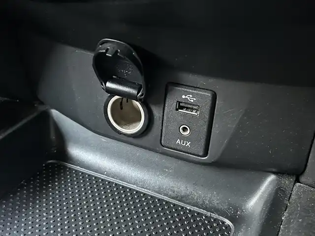 日産 エクストレイル 20X エマージェンシーブレーキ 愛知県 2015(平27)年 9.4万km ブリリアントホワイトパール /純正SDナビ//純正フルセグTV//AM/FM/AUX/CD/DVD/BT//バック/サイド/フロント/全周囲カメラ//ビルトインETC//ルーフレール//クルーズコントロール//ブラインドスポットモニター//衝突被害軽減ブレーキ//横滑り防止装置//レーンアシスト//アイドリングストップ//ECO MODE//リアウィンドウデフォッガー//ステアスイッチ//フレキシブルラゲッジ//純正LEDオートライト//フロントフォグランプ//純正フロアマット//純正ドアバイザー//純正17インチアルミホイール//シートヒーター(D/N)//電格ミラー//ライト付きバニティミラー//イモビライザー//ISOFIX//ダブルエアバック//スマートキー//スペアキー1本//取扱説明書//ナビ説明書//保証書//記録簿(R3/R4/R6)