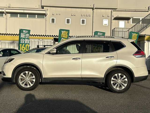 日産 エクストレイル 20X エマージェンシーブレーキ 愛知県 2015(平27)年 9.4万km ブリリアントホワイトパール /純正SDナビ//純正フルセグTV//AM/FM/AUX/CD/DVD/BT//バック/サイド/フロント/全周囲カメラ//ビルトインETC//ルーフレール//クルーズコントロール//ブラインドスポットモニター//衝突被害軽減ブレーキ//横滑り防止装置//レーンアシスト//アイドリングストップ//ECO MODE//リアウィンドウデフォッガー//ステアスイッチ//フレキシブルラゲッジ//純正LEDオートライト//フロントフォグランプ//純正フロアマット//純正ドアバイザー//純正17インチアルミホイール//シートヒーター(D/N)//電格ミラー//ライト付きバニティミラー//イモビライザー//ISOFIX//ダブルエアバック//スマートキー//スペアキー1本//取扱説明書//ナビ説明書//保証書//記録簿(R3/R4/R6)