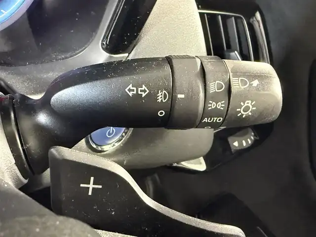 トヨタ クラウン ハイブリッド RS アドバンス 佐賀県 2018(平30)年 5.6万km ホワイトパールクリスタルシャイン メーカーナビ　/（ＡＭ　ＦＭ　ＣＤ　ＤＶＤ　ＢＴ　ＭiraCast)/全方位カメラ　/ドラレコ　/クルコン　/プリクラッシュ　/レーンキープ　/コーナーセンサー　/パーキングアシスト　/ＲＳＡ　/ＨＵＤ　/ＡＦＳ/パーキングサポートブレーキ　/ハーフレザー　/シートヒーター/シートメモリー/ハンドルヒーター/純正18インチアルミ/純正フロアマット/パドルシフト/ステリモ