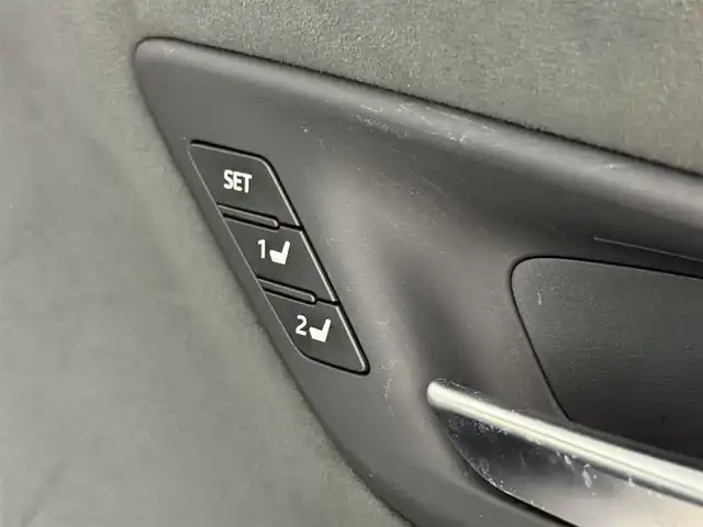 トヨタ クラウン ハイブリッド RS アドバンス 佐賀県 2018(平30)年 5.6万km ホワイトパールクリスタルシャイン メーカーナビ　/（ＡＭ　ＦＭ　ＣＤ　ＤＶＤ　ＢＴ　ＭiraCast)/全方位カメラ　/ドラレコ　/クルコン　/プリクラッシュ　/レーンキープ　/コーナーセンサー　/パーキングアシスト　/ＲＳＡ　/ＨＵＤ　/ＡＦＳ/パーキングサポートブレーキ　/ハーフレザー　/シートヒーター/シートメモリー/ハンドルヒーター/純正18インチアルミ/純正フロアマット/パドルシフト/ステリモ