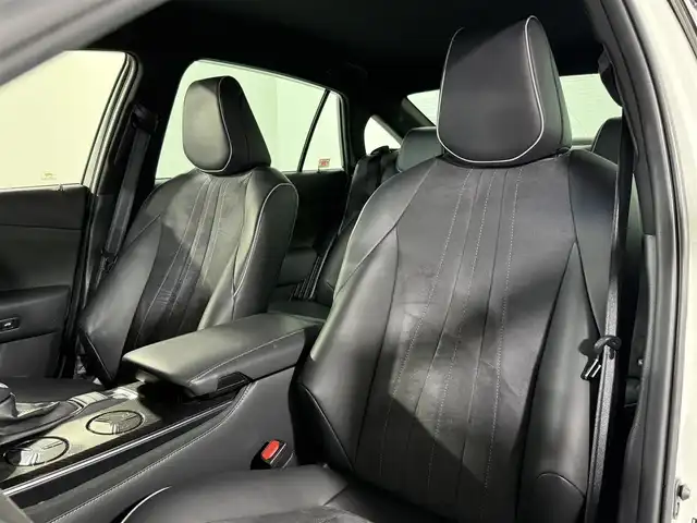 トヨタ クラウン ハイブリッド RS アドバンス 佐賀県 2018(平30)年 5.6万km ホワイトパールクリスタルシャイン メーカーナビ　/（ＡＭ　ＦＭ　ＣＤ　ＤＶＤ　ＢＴ　ＭiraCast)/全方位カメラ　/ドラレコ　/クルコン　/プリクラッシュ　/レーンキープ　/コーナーセンサー　/パーキングアシスト　/ＲＳＡ　/ＨＵＤ　/ＡＦＳ/パーキングサポートブレーキ　/ハーフレザー　/シートヒーター/シートメモリー/ハンドルヒーター/純正18インチアルミ/純正フロアマット/パドルシフト/ステリモ