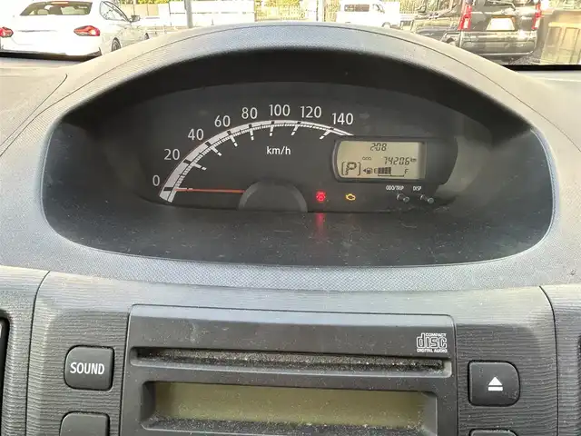 ダイハツ ムーヴ X 愛知県 2011(平23)年 7.5万km ブライトシルバーメタリック オーディオプレーヤー/ドアバイザー/スマートキー/スペアキー