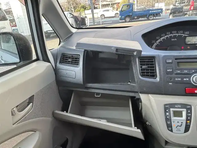 ダイハツ ムーヴ X 愛知県 2011(平23)年 7.5万km ブライトシルバーメタリック オーディオプレーヤー/ドアバイザー/スマートキー/スペアキー