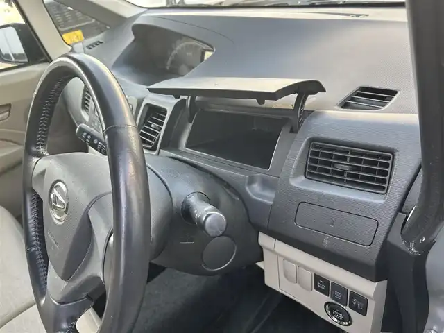 ダイハツ ムーヴ X 愛知県 2011(平23)年 7.5万km ブライトシルバーメタリック オーディオプレーヤー/ドアバイザー/スマートキー/スペアキー