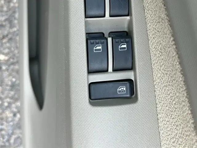 ダイハツ ムーヴ X 愛知県 2011(平23)年 7.5万km ブライトシルバーメタリック オーディオプレーヤー/ドアバイザー/スマートキー/スペアキー