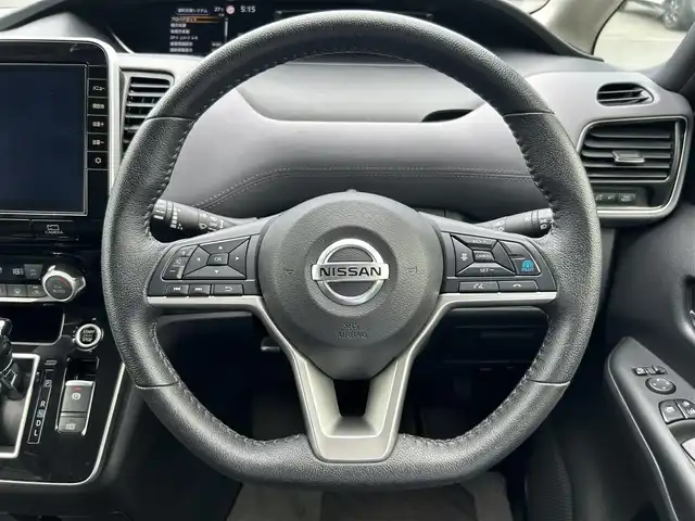 日産 セレナ ハイウェイスター V 愛媛県 2020(令2)年 4.7万km ブリリアントホワイトパール 純正フリップダウンモニター/純正10インチナビ/・Blutooth/・フルセグTV/・CD/DVD/全周囲カメラ/両側パワースライドドア/リアサンシェード/ドライブレコーダー/ＥＴＣ/社外フロアマット/純正アルミホイール/パ－キングアシスト/レーンアシスト/プロパイロット/エマージェンシーブレーキ/LEDヘッドライト/オートライト/ドアバイザー/ウィンカーミラー/防水シート