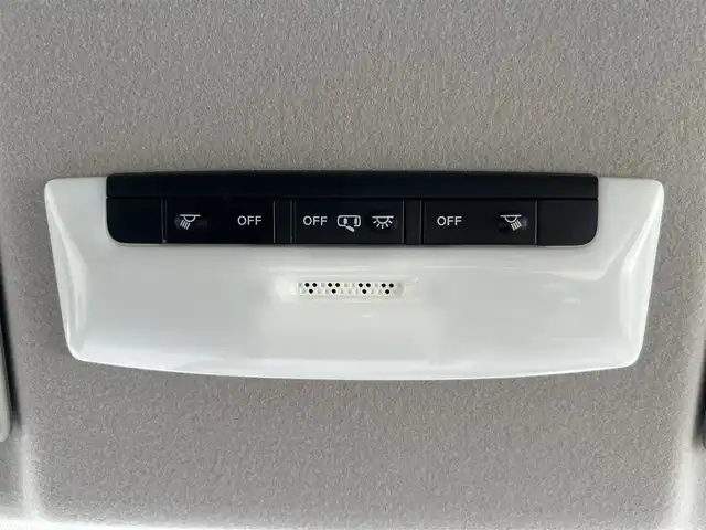 日産 セレナ ハイウェイスター V 愛媛県 2020(令2)年 4.7万km ブリリアントホワイトパール 純正フリップダウンモニター/純正10インチナビ/・Blutooth/・フルセグTV/・CD/DVD/全周囲カメラ/両側パワースライドドア/リアサンシェード/ドライブレコーダー/ＥＴＣ/社外フロアマット/純正アルミホイール/パ－キングアシスト/レーンアシスト/プロパイロット/エマージェンシーブレーキ/LEDヘッドライト/オートライト/ドアバイザー/ウィンカーミラー/防水シート