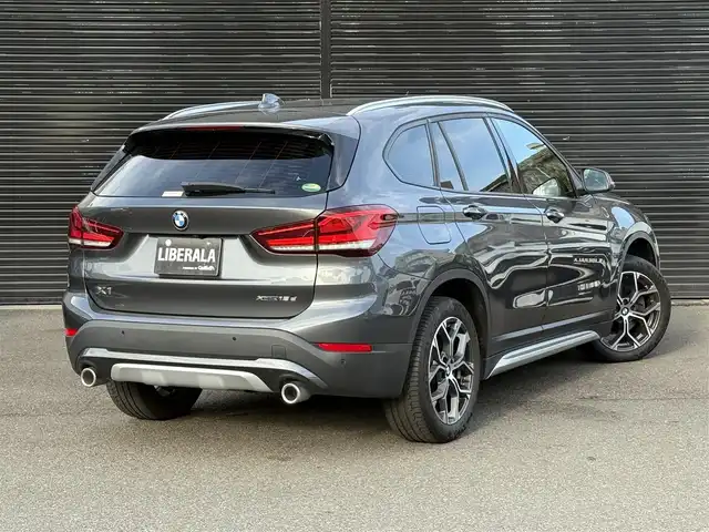 ＢＭＷ Ｘ１ xDrive 18d xライン 静岡県 2021(令3)年 4.2万km グレー LCIモデル/ハイラインパッケージ/ブラウンレザーシート/電動リアゲート/iDrive/(Bluetooth/USB)/インテリジェントセーフティ/バックカメラ /アダプティブクルーズコントロール/レーンキープアシスト/PDC/メモリー付パワーシート/シートヒーター/コンフォートアクセス/ETC/ドライブレコーダー/フロアマット/純正18インチアルミホイール/保証書/取説/スペアキー