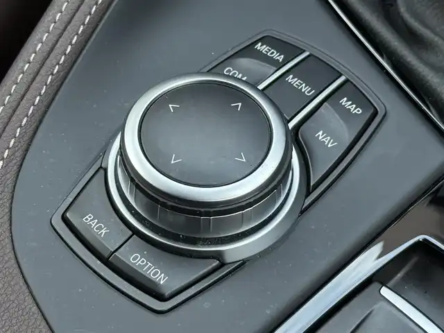 ＢＭＷ Ｘ１ xDrive 18d xライン 静岡県 2021(令3)年 4.2万km グレー LCIモデル/ハイラインパッケージ/ブラウンレザーシート/電動リアゲート/iDrive/(Bluetooth/USB)/インテリジェントセーフティ/バックカメラ /アダプティブクルーズコントロール/レーンキープアシスト/PDC/メモリー付パワーシート/シートヒーター/コンフォートアクセス/ETC/ドライブレコーダー/フロアマット/純正18インチアルミホイール/保証書/取説/スペアキー