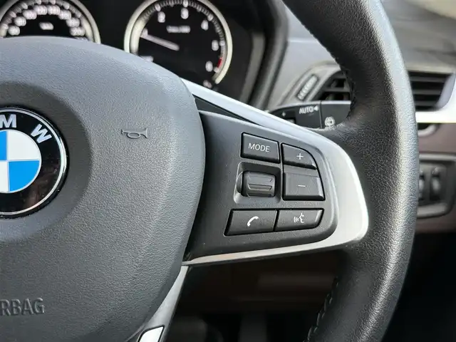 ＢＭＷ Ｘ１ xDrive 18d xライン 静岡県 2021(令3)年 4.2万km グレー LCIモデル/ハイラインパッケージ/ブラウンレザーシート/電動リアゲート/iDrive/(Bluetooth/USB)/インテリジェントセーフティ/バックカメラ /アダプティブクルーズコントロール/レーンキープアシスト/PDC/メモリー付パワーシート/シートヒーター/コンフォートアクセス/ETC/ドライブレコーダー/フロアマット/純正18インチアルミホイール/保証書/取説/スペアキー