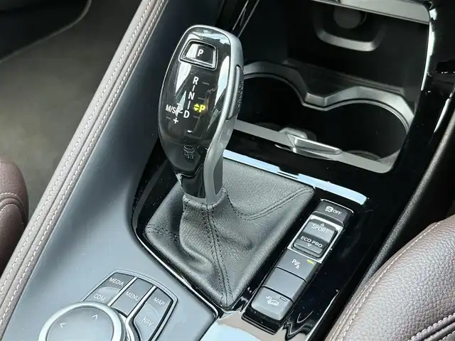 ＢＭＷ Ｘ１ xDrive 18d xライン 静岡県 2021(令3)年 4.2万km グレー LCIモデル/ハイラインパッケージ/ブラウンレザーシート/電動リアゲート/iDrive/(Bluetooth/USB)/インテリジェントセーフティ/バックカメラ /アダプティブクルーズコントロール/レーンキープアシスト/PDC/メモリー付パワーシート/シートヒーター/コンフォートアクセス/ETC/ドライブレコーダー/フロアマット/純正18インチアルミホイール/保証書/取説/スペアキー