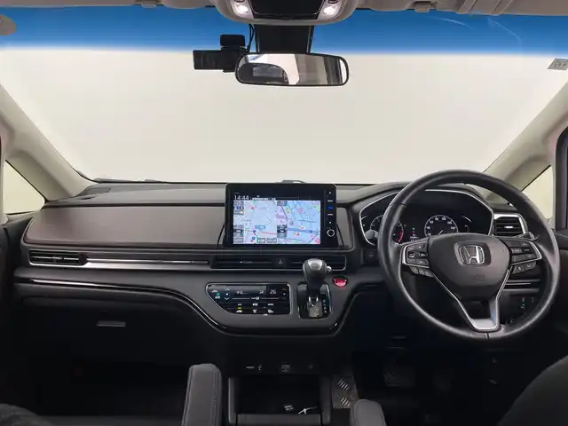 ホンダ オデッセイ アブソルート 群馬県 2021(令3)年 3.4万km プラチナホワイトパール ・ホンダセンシング/・１０インチインターナビ/T V/・マルチビューカメラ/・両側パワースライドドア/・クルーズコントロール/・ETC2.0/・ドライブレコーダー/・前後コーナーセンサー/・スマートキー/・レーンアシスト/・横滑り防止装置/・衝突被害軽減システム/・盗難防止装置/・ABS/・SRSエアバッグ（運転席/助手席/サイド/カーテン）