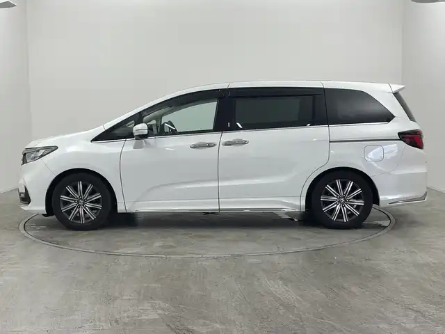 ホンダ オデッセイ アブソルート 群馬県 2021(令3)年 3.4万km プラチナホワイトパール ・ホンダセンシング/・１０インチインターナビ/T V/・マルチビューカメラ/・両側パワースライドドア/・クルーズコントロール/・ETC2.0/・ドライブレコーダー/・前後コーナーセンサー/・スマートキー/・レーンアシスト/・横滑り防止装置/・衝突被害軽減システム/・盗難防止装置/・ABS/・SRSエアバッグ（運転席/助手席/サイド/カーテン）