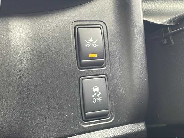 日産 セレナ ハイウェイスター プロパイロットED 新潟県 2017(平29)年 6.4万km ブリリアントホワイトパール 純正メモリナビ/衝突軽減/クルーズコントロール/レーンキープアシスト/全周囲カメラ/コーナーセンサー/オートパーク/ETC/ドライブレコーダー/両側パワースライドドア/サンシェード/フロアマット/LED/フォグランプ/ウィンカーミラー/電格ミラー/スペアキー×１