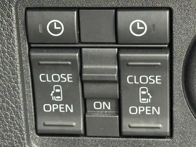 ダイハツ ムーヴ キャンバス ストライプス G 福岡県 2022(令4)年 1.2万km シャイニングホワイトパール/サンドベージュメタリック 純正ナビ／フルセグＴＶ　/バックカメラ　/ホッとカップホルダー　/前後ドライブレコーダー　/コーナーセンサー　/衝突被害軽減ブレーキ　/アイドリングストップ　/両側電動スライドドア　/シートヒーター　/プッシュスタート