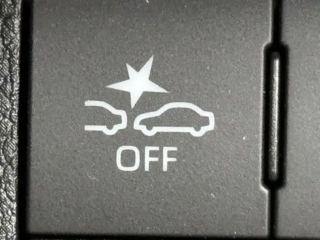 ダイハツ ムーヴ キャンバス ストライプス G 福岡県 2022(令4)年 1.2万km シャイニングホワイトパール/サンドベージュメタリック 純正ナビ／フルセグＴＶ　/バックカメラ　/ホッとカップホルダー　/前後ドライブレコーダー　/コーナーセンサー　/衝突被害軽減ブレーキ　/アイドリングストップ　/両側電動スライドドア　/シートヒーター　/プッシュスタート