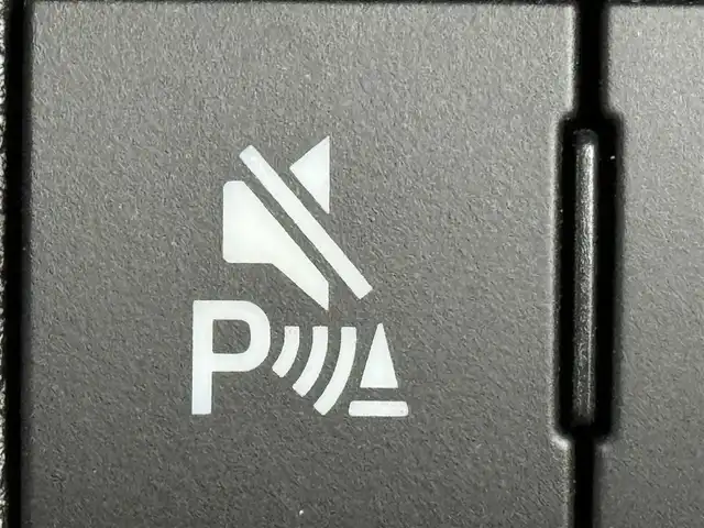 ダイハツ ムーヴ キャンバス ストライプス G 福岡県 2022(令4)年 1.2万km シャイニングホワイトパール/サンドベージュメタリック 純正ナビ／フルセグＴＶ　/バックカメラ　/ホッとカップホルダー　/前後ドライブレコーダー　/コーナーセンサー　/衝突被害軽減ブレーキ　/アイドリングストップ　/両側電動スライドドア　/シートヒーター　/プッシュスタート