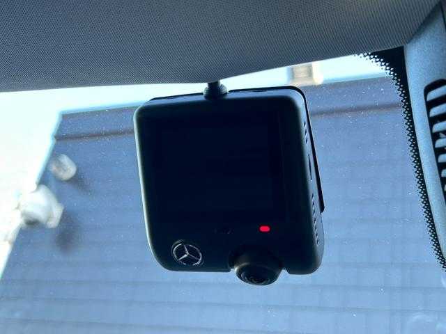 メルセデス・ベンツ Ｍ・ベンツ Ｃ２２０ｄ ワゴン アバンギャルド 埼玉県 2022(令4)年 4.6万km ポーラホワイト 黒半革シート /ACC /Apple Carp Pay /全周囲カメラ /アドバンススピーカー /アンビエントライト /BSM /シートヒーター /レーンチェンジアシスト /パワーバックドア /ドライブレコーダー /ETC /純正17インチアルミホイール